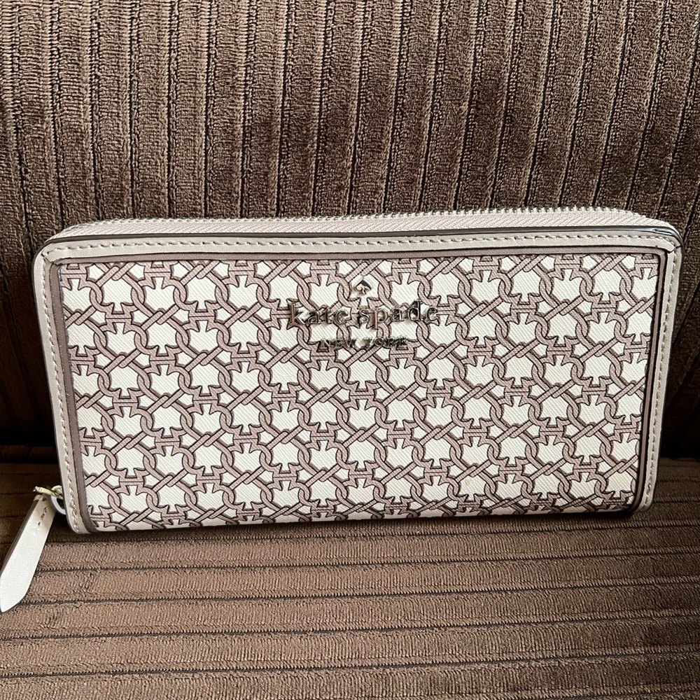 Kate Spade Women’s Wallet, Large Continental Wallet, Spade Link